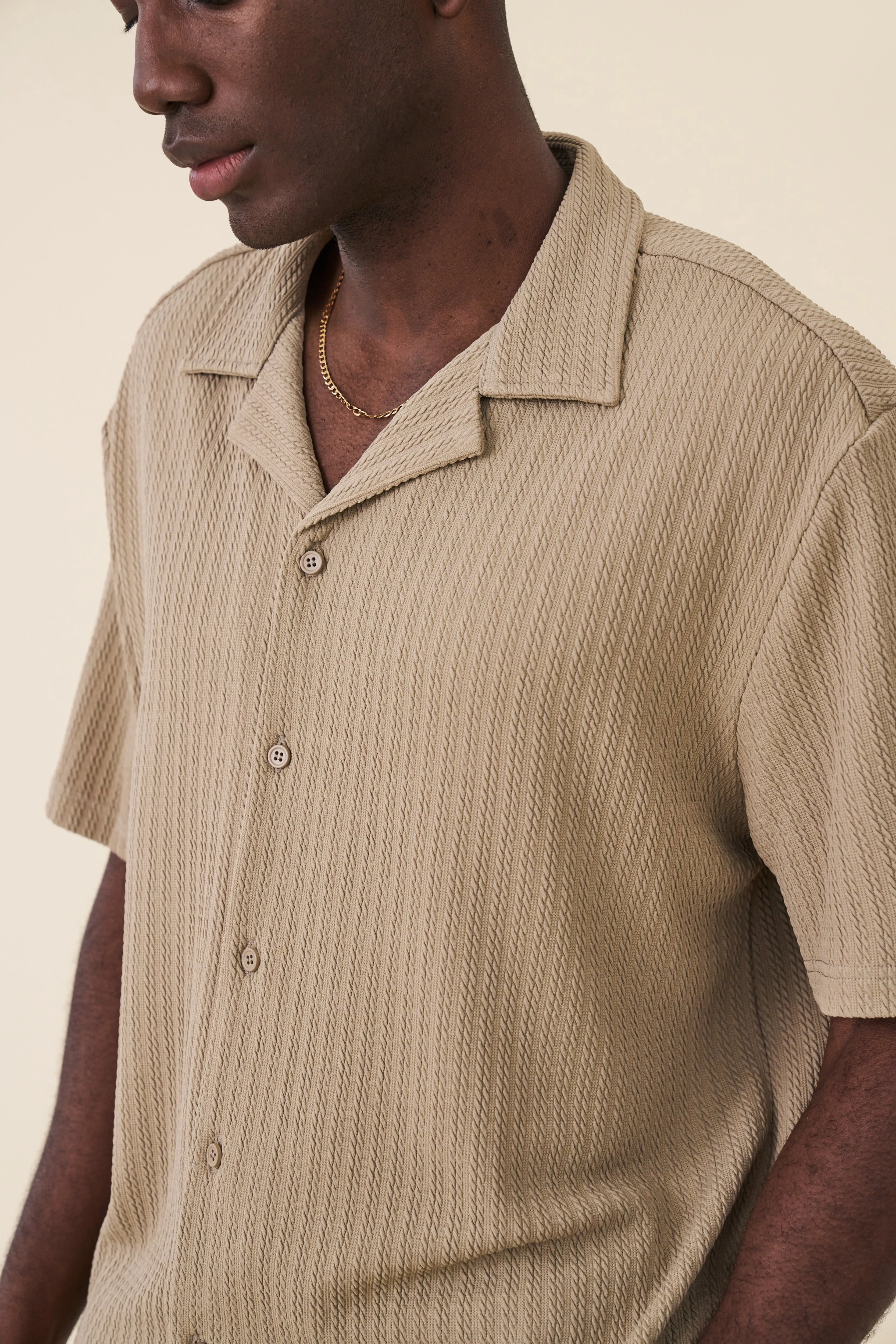 BEIGE CABLE TEXTURE CUBAN SS SHIRT