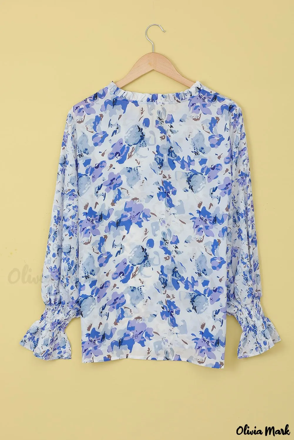 Deanwangkt - Blue Floral Smocked Blouse Cakewalk